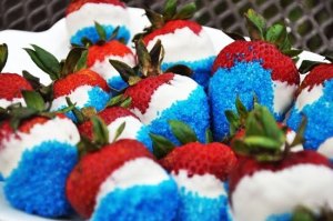 4th-of-july-strawberries